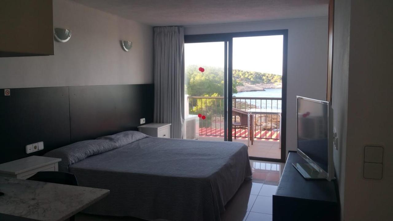 Es Grop Apartments Portinatx Exterior photo